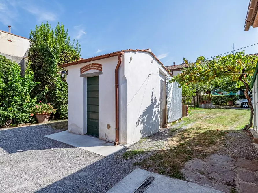 Immagine 15 di Villetta a schiera in vendita  a Cascina