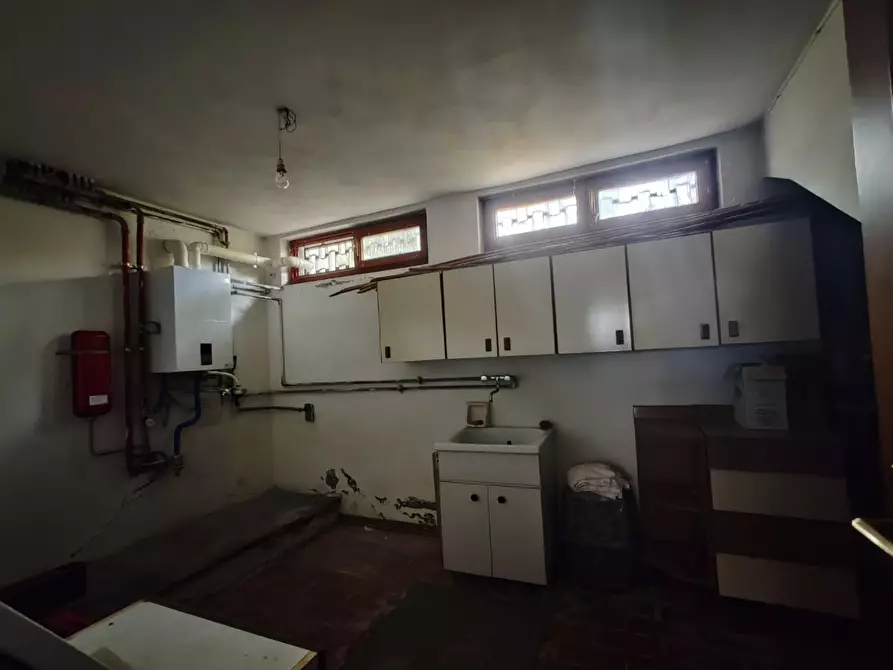 Immagine 26 di Casa bifamiliare in vendita  a Massa