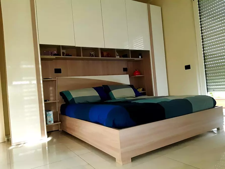 Immagine 6 di Appartamento in vendita  a Ortonovo