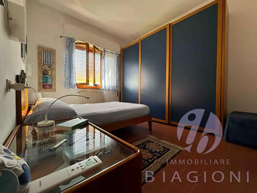 Immagine 11 di Appartamento in vendita  a Pietrasanta