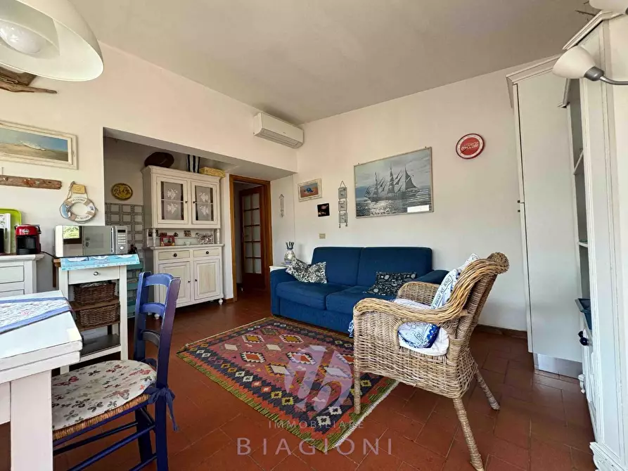 Immagine 3 di Appartamento in vendita  a Pietrasanta