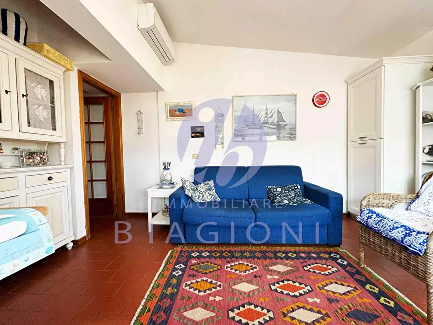 Immagine 5 di Appartamento in vendita  a Pietrasanta