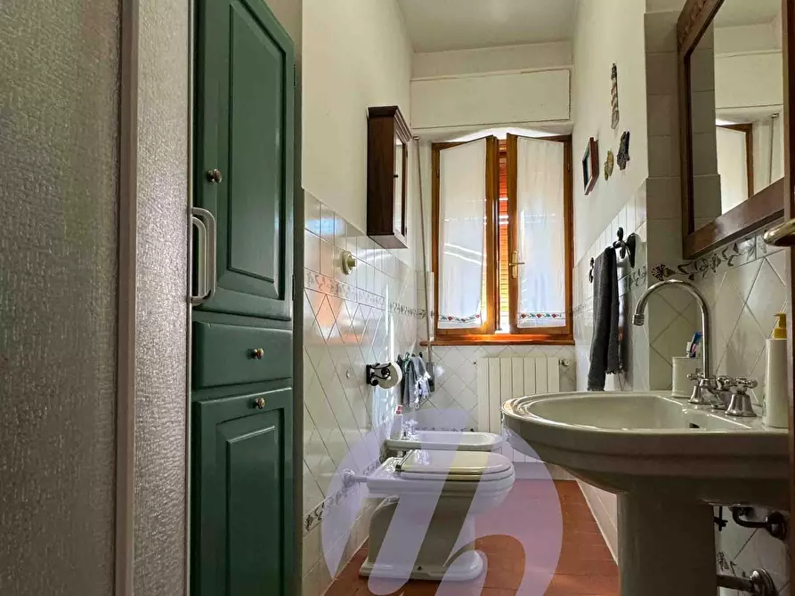 Immagine 19 di Appartamento in vendita  a Pietrasanta