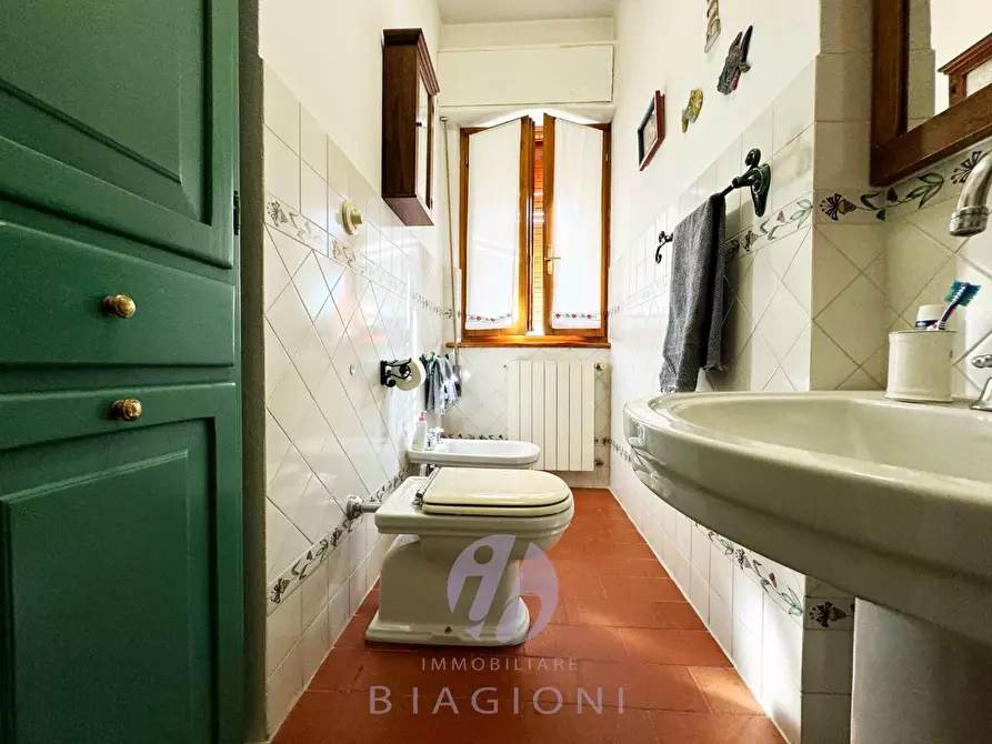 Immagine 20 di Appartamento in vendita  a Pietrasanta