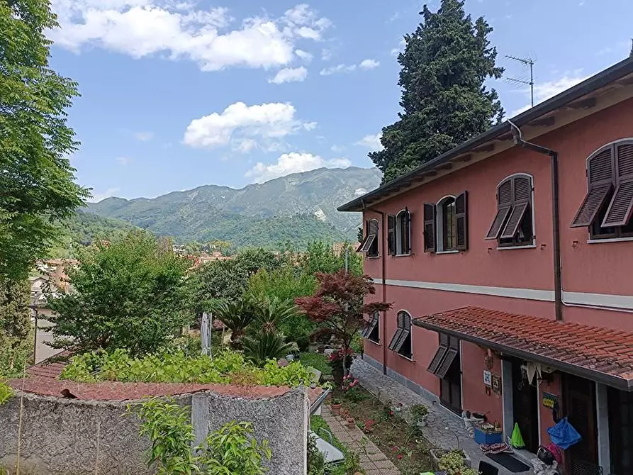 Immagine 5 di Casa indipendente in vendita  a Carrara