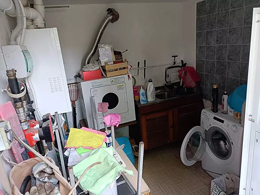 Immagine 43 di Casa indipendente in vendita  a Carrara