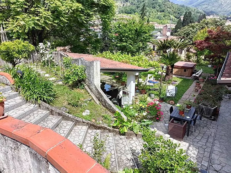 Immagine 1 di Casa indipendente in vendita  a Carrara