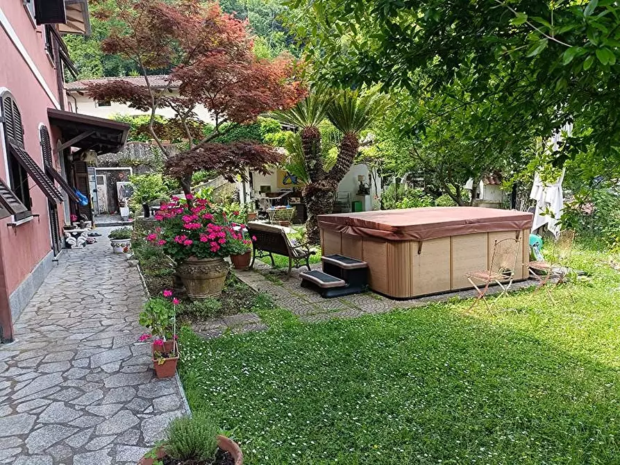 Immagine 6 di Casa indipendente in vendita  a Carrara