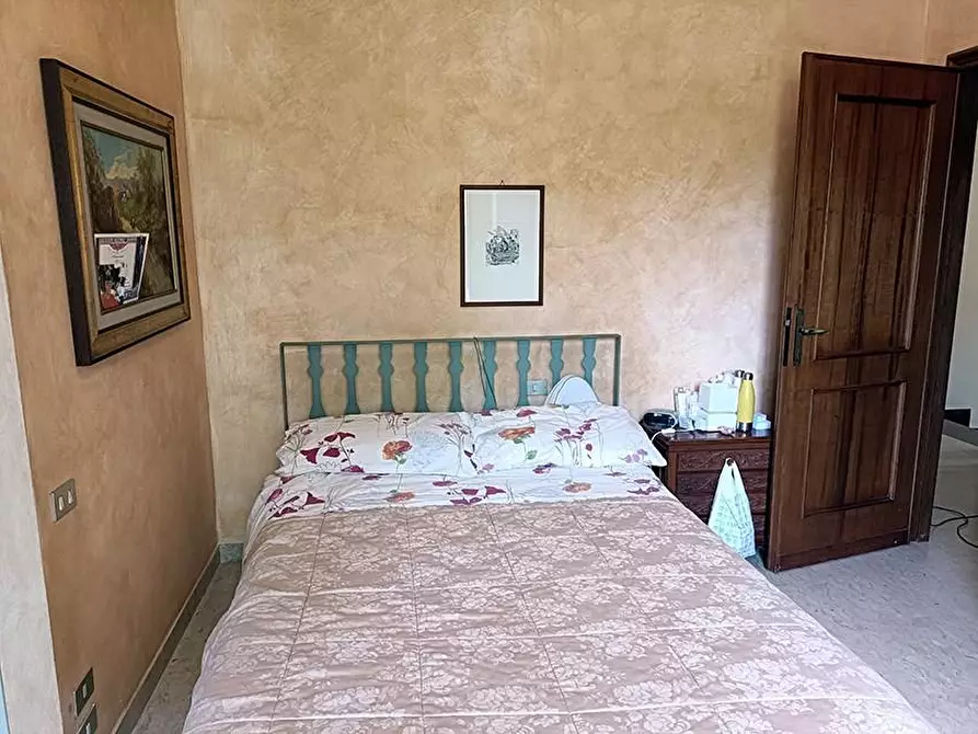 Immagine 32 di Casa indipendente in vendita  a Carrara