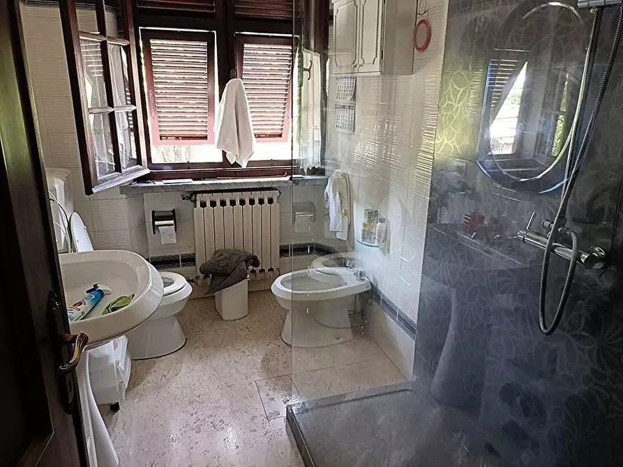 Immagine 41 di Casa indipendente in vendita  a Carrara