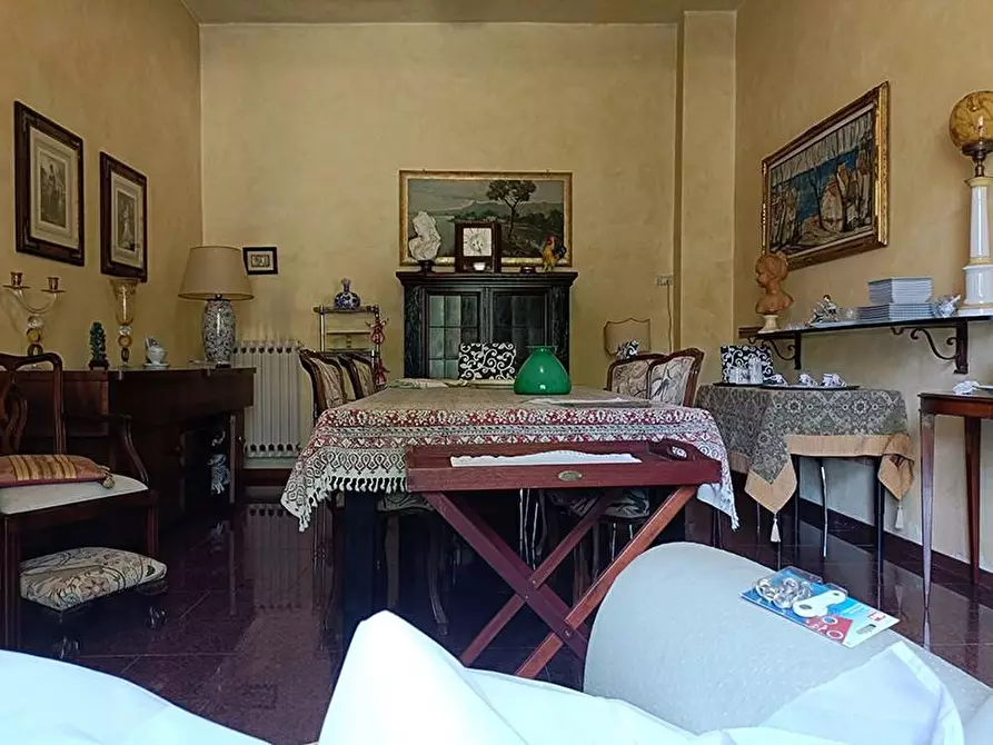 Immagine 22 di Casa indipendente in vendita  a Carrara