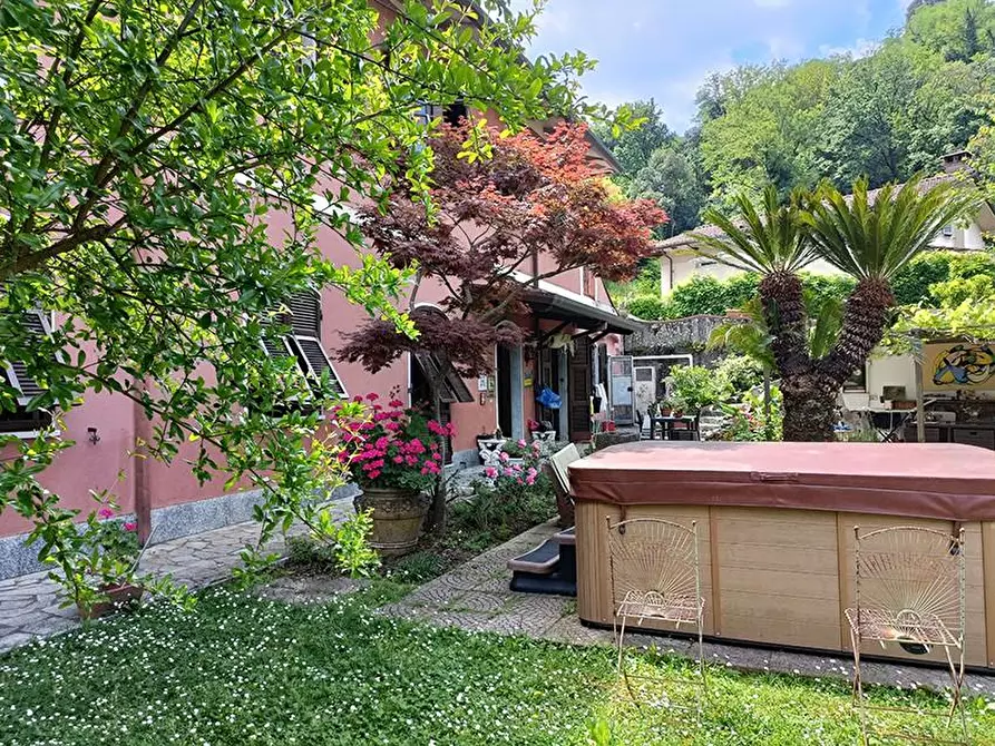 Immagine 7 di Casa indipendente in vendita  a Carrara