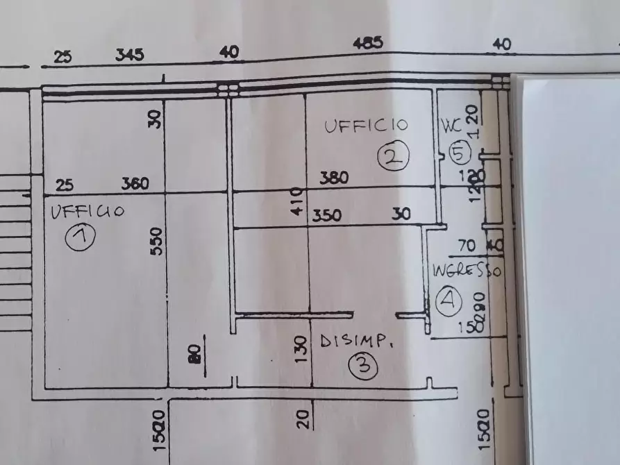 Immagine 20 di Ufficio in vendita  a Carrara