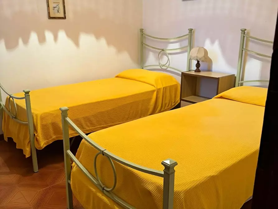 Immagine 12 di Villetta a schiera in vendita  a Massa