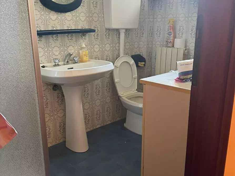 Immagine 8 di Villetta a schiera in vendita  a Massa