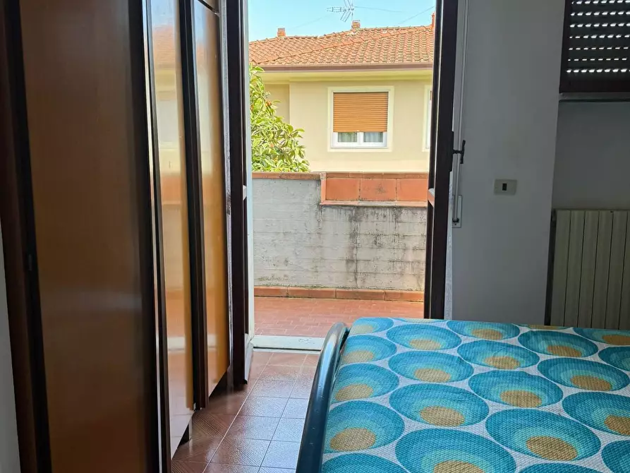 Immagine 11 di Villetta a schiera in vendita  a Massa