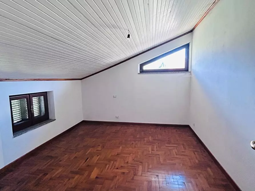 Immagine 11 di Casa semindipendente in vendita  a Aulla