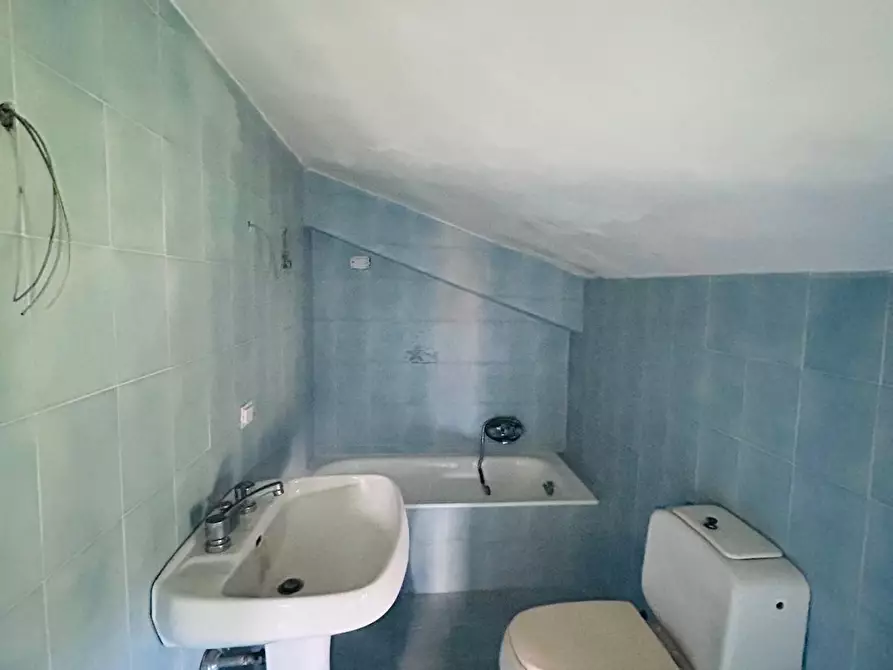 Immagine 14 di Casa semindipendente in vendita  a Aulla