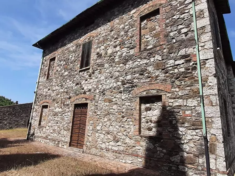 Immagine 4 di Casa colonica in vendita  a Pomarance