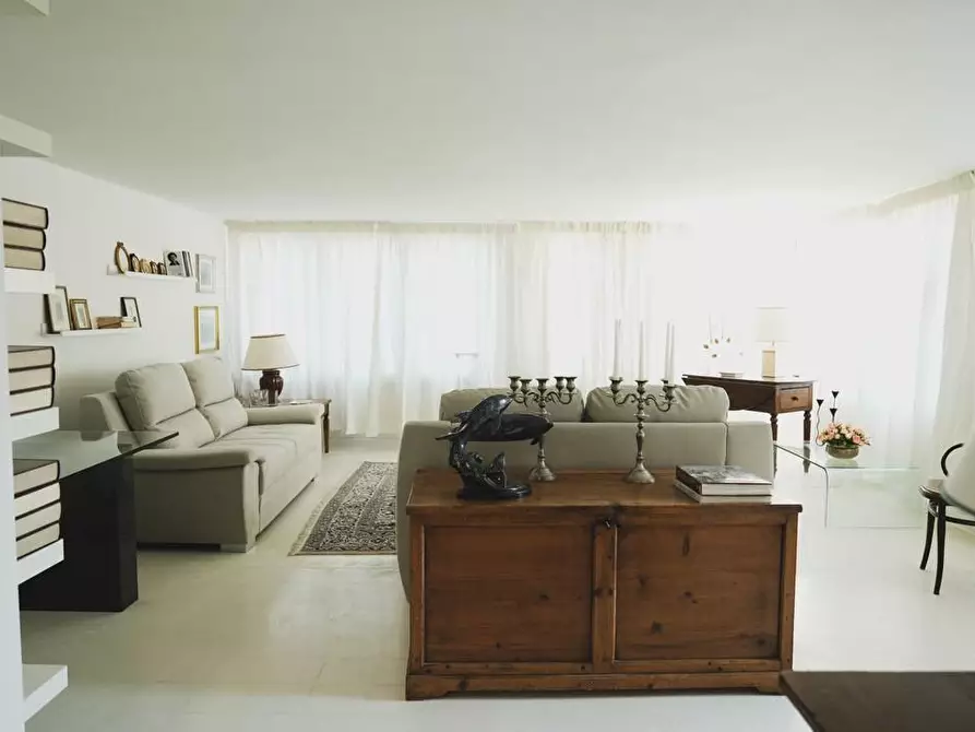 Immagine 34 di Villa in vendita  a Pisa