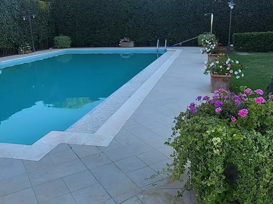 Immagine 58 di Villa in vendita  a Pisa