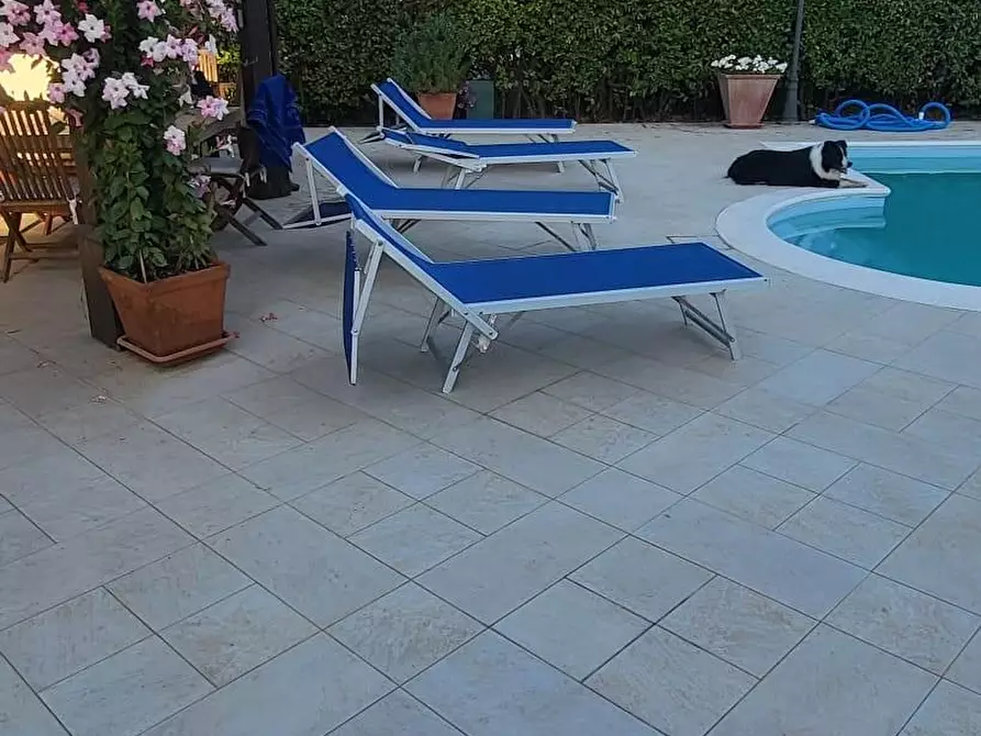 Immagine 56 di Villa in vendita  a Pisa