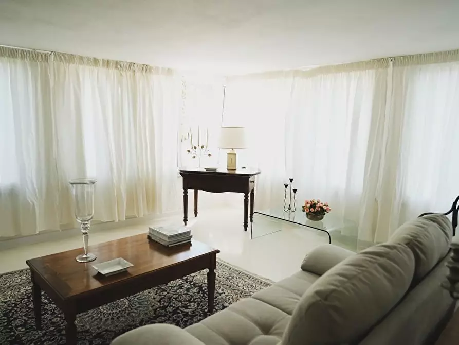 Immagine 32 di Villa in vendita  a Pisa