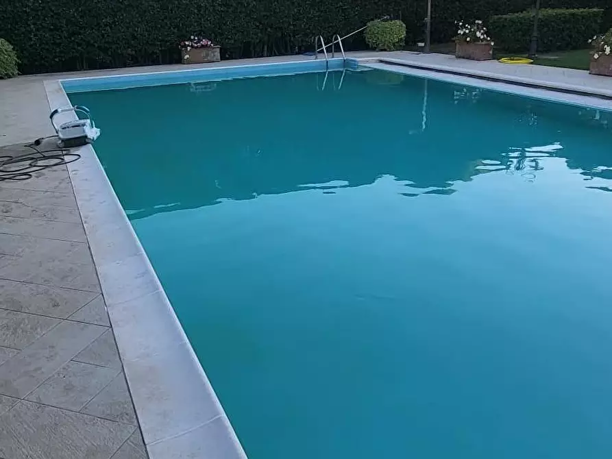 Immagine 57 di Villa in vendita  a Pisa