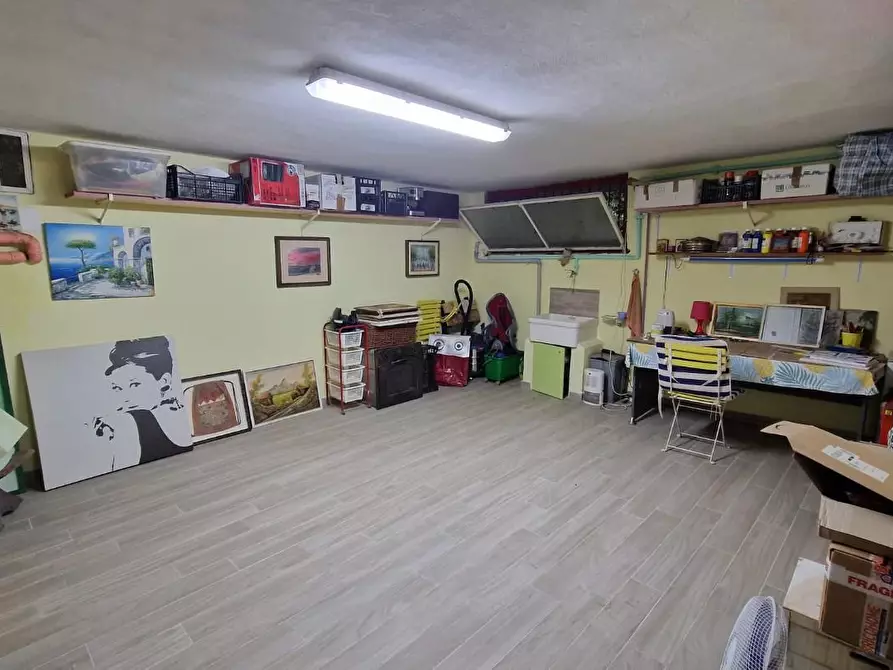 Immagine 42 di Villa in vendita  a Viareggio