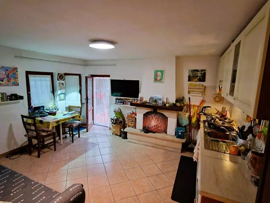 Immagine 36 di Villa in vendita  a Viareggio