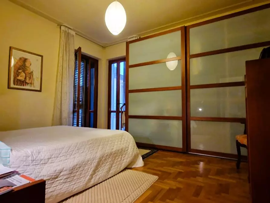 Immagine 34 di Villa in vendita  a Viareggio