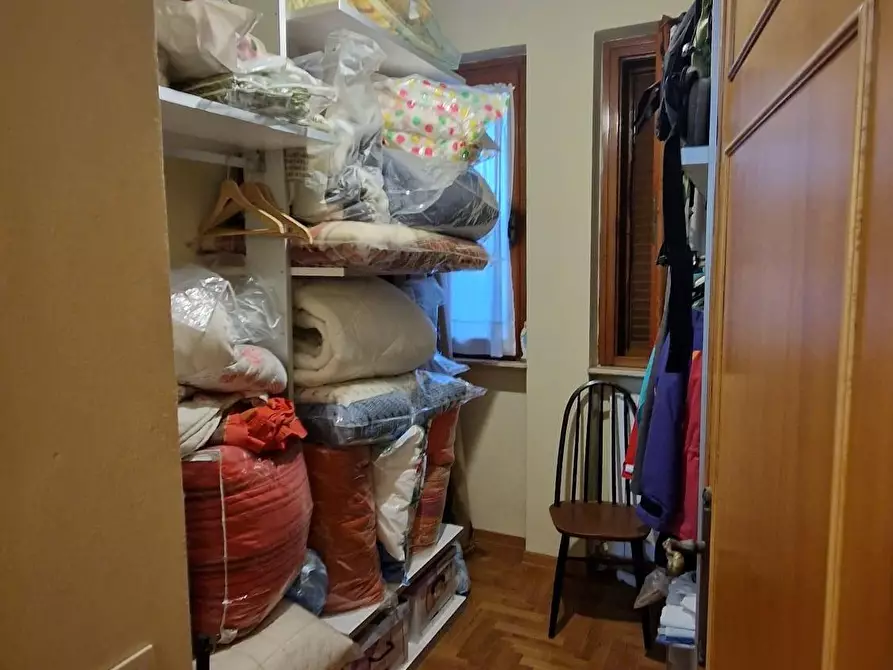 Immagine 28 di Villa in vendita  a Viareggio