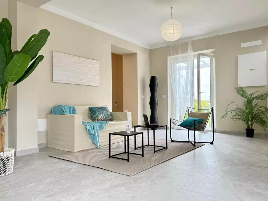 Immagine 22 di Casa bifamiliare in vendita  a Livorno