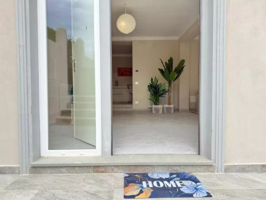 Immagine 4 di Casa bifamiliare in vendita  a Livorno