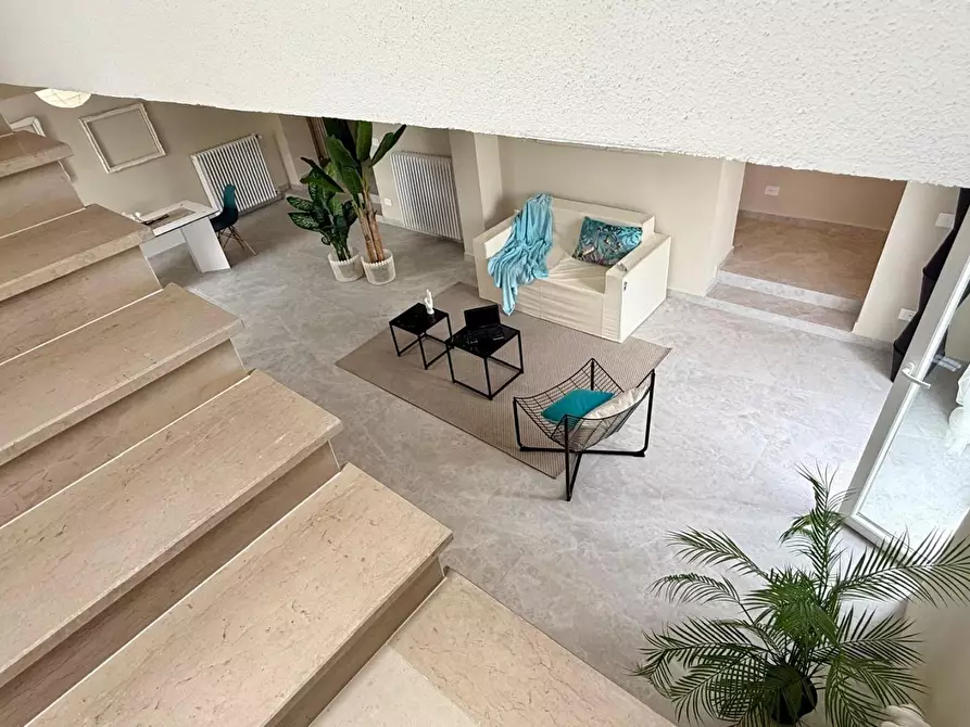 Immagine 37 di Casa bifamiliare in vendita  a Livorno