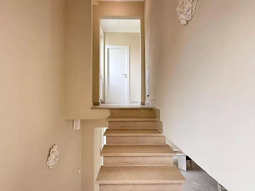 Immagine 39 di Casa bifamiliare in vendita  a Livorno