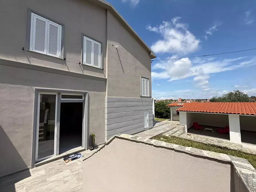 Immagine 3 di Casa bifamiliare in vendita  a Livorno