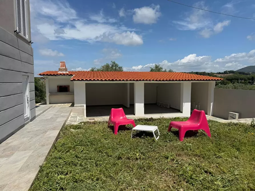 Immagine 8 di Casa bifamiliare in vendita  a Livorno