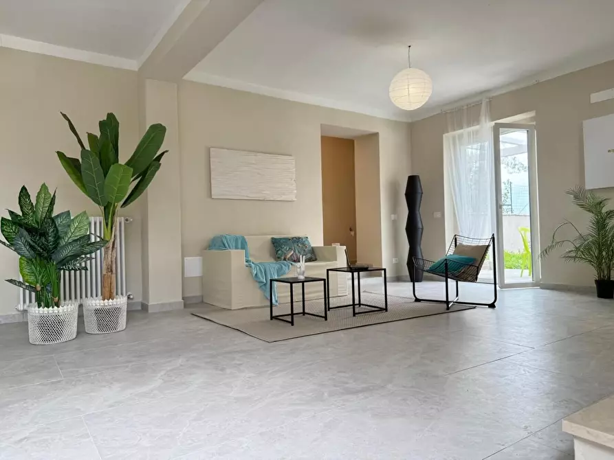 Immagine 14 di Casa bifamiliare in vendita  a Livorno