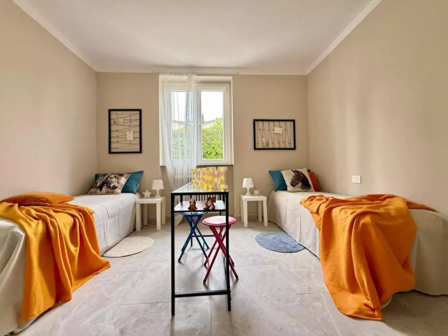 Immagine 48 di Casa bifamiliare in vendita  a Livorno