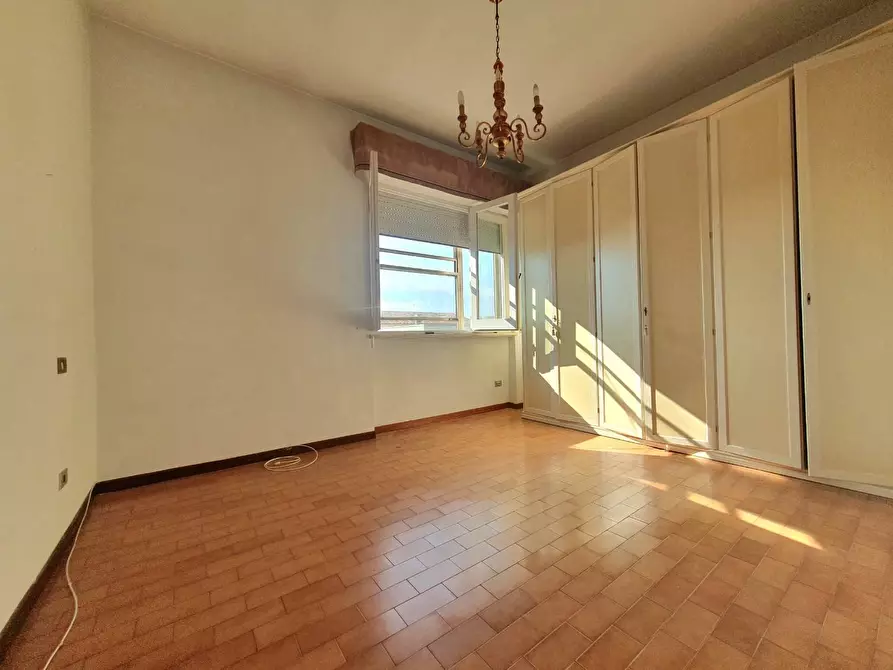 Immagine 36 di Casa bifamiliare in vendita  a Lucca