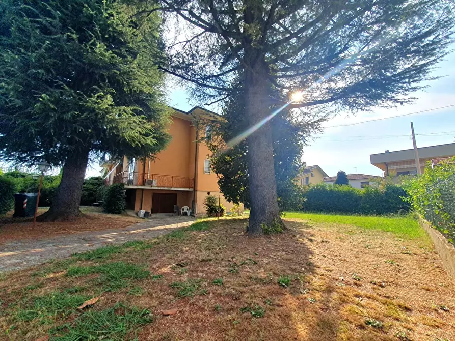 Immagine 53 di Casa bifamiliare in vendita  a Lucca