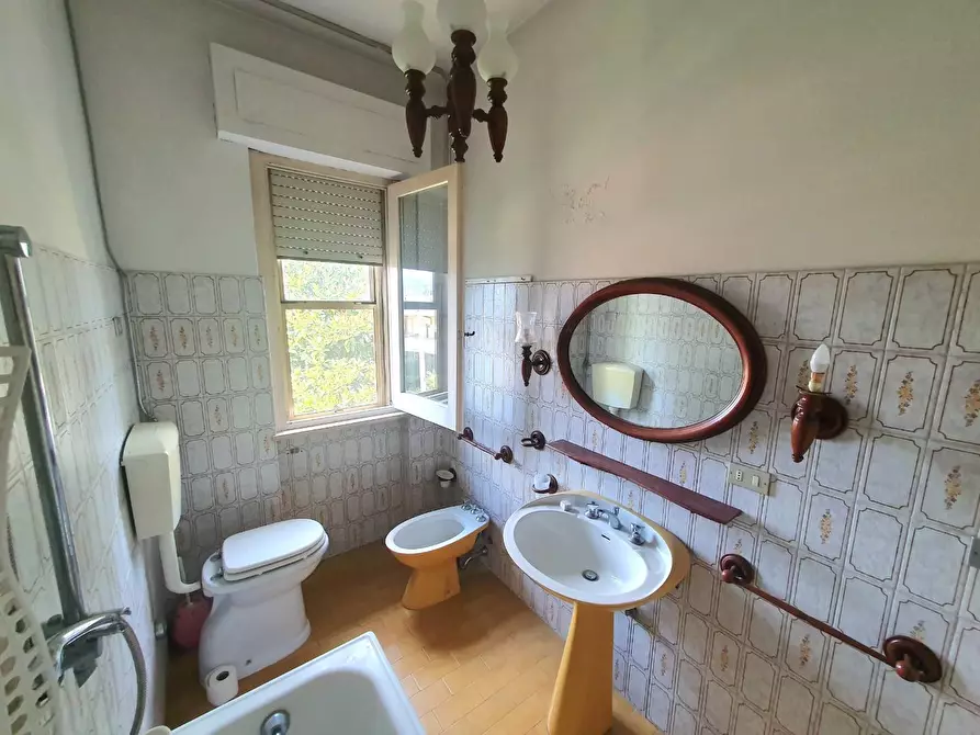 Immagine 34 di Casa bifamiliare in vendita  a Lucca