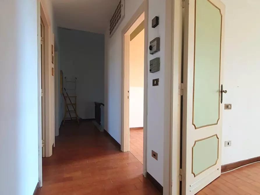Immagine 25 di Casa bifamiliare in vendita  a Lucca
