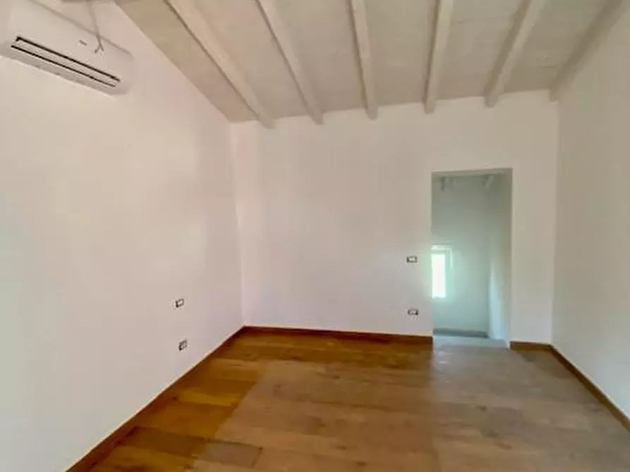 Immagine 10 di Terratetto in vendita  a San Giuliano Terme
