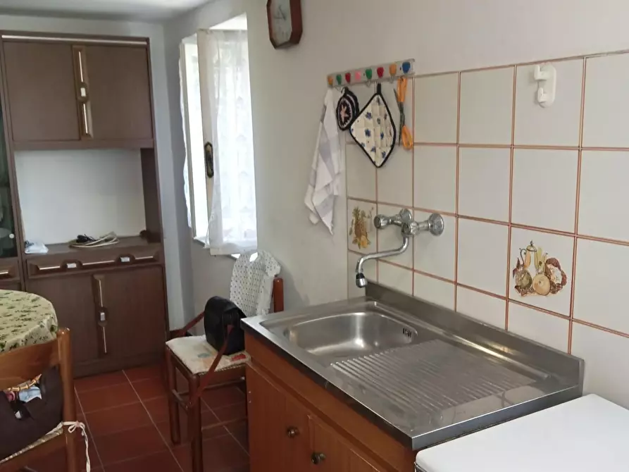 Immagine 3 di Porzione di casa in vendita  a Podenzana