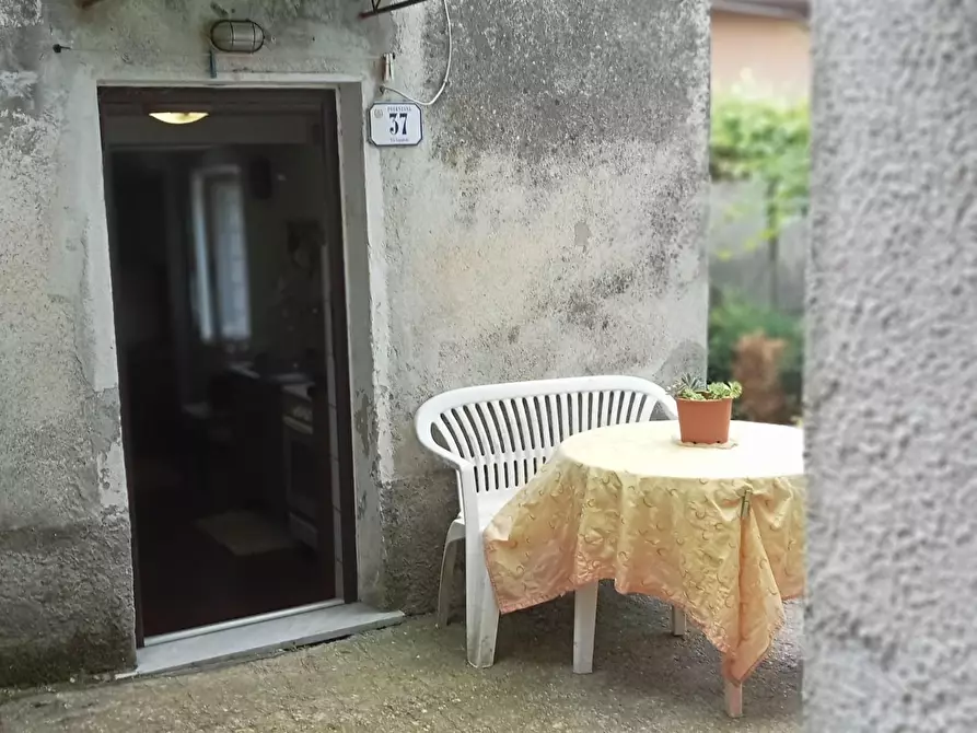 Immagine 10 di Porzione di casa in vendita  a Podenzana