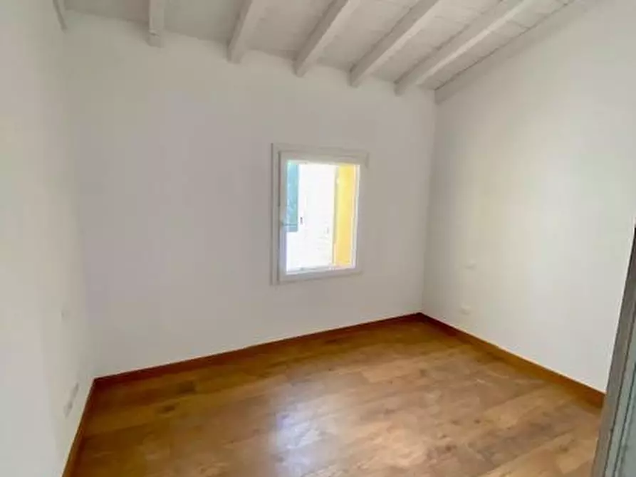 Immagine 11 di Terratetto in vendita  a San Giuliano Terme