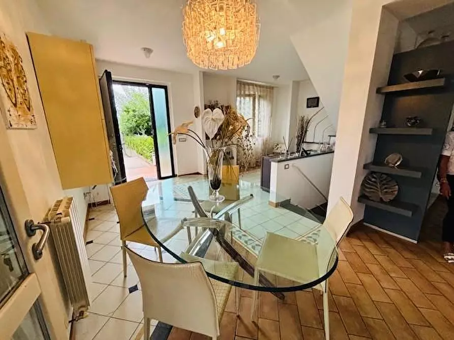 Immagine 6 di Casa bifamiliare in vendita  a Livorno