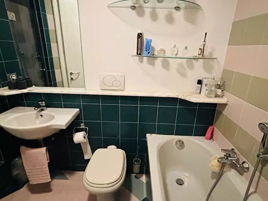 Immagine 28 di Casa bifamiliare in vendita  a Livorno